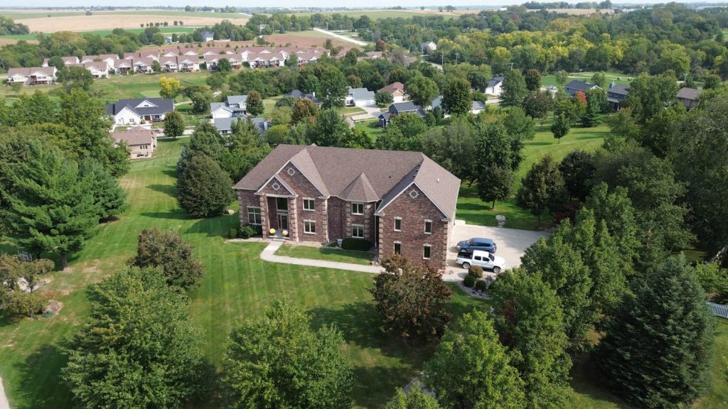 Indianola, Iowa Roof Replacement with Owens Corning TruDefinition Duration Algae Resistant